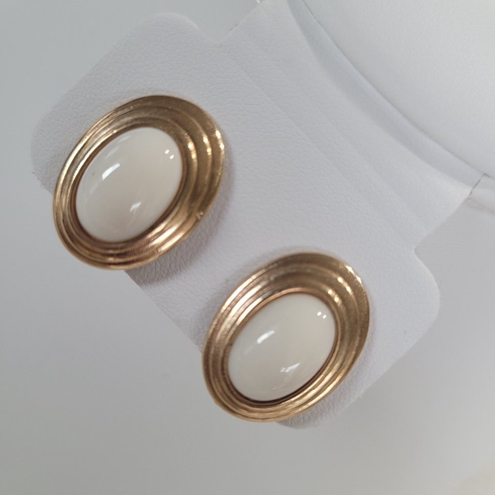 Classic Gold-Tone and White Oval Stud Earrings
